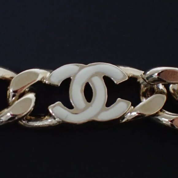 CHANEL CC Logo Chain Bracelet Bangle B22S GHW Italy Accessory - Picture 5 of 11
